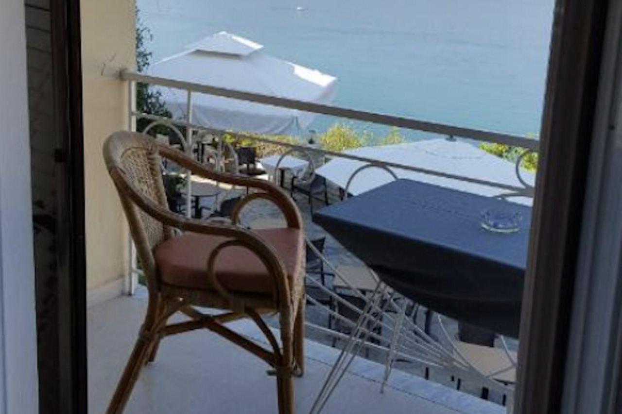 קומנון Dimitra Apartments K מראה חיצוני תמונה
