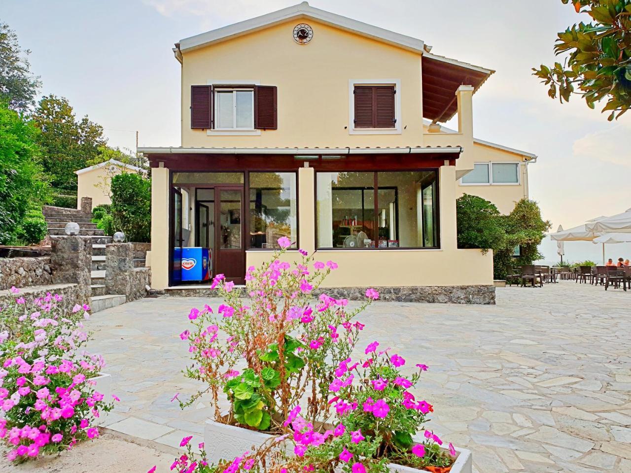 קומנון Dimitra Apartments K מראה חיצוני תמונה
