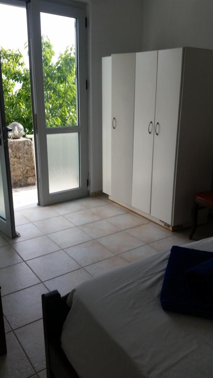 קומנון Dimitra Apartments K מראה חיצוני תמונה